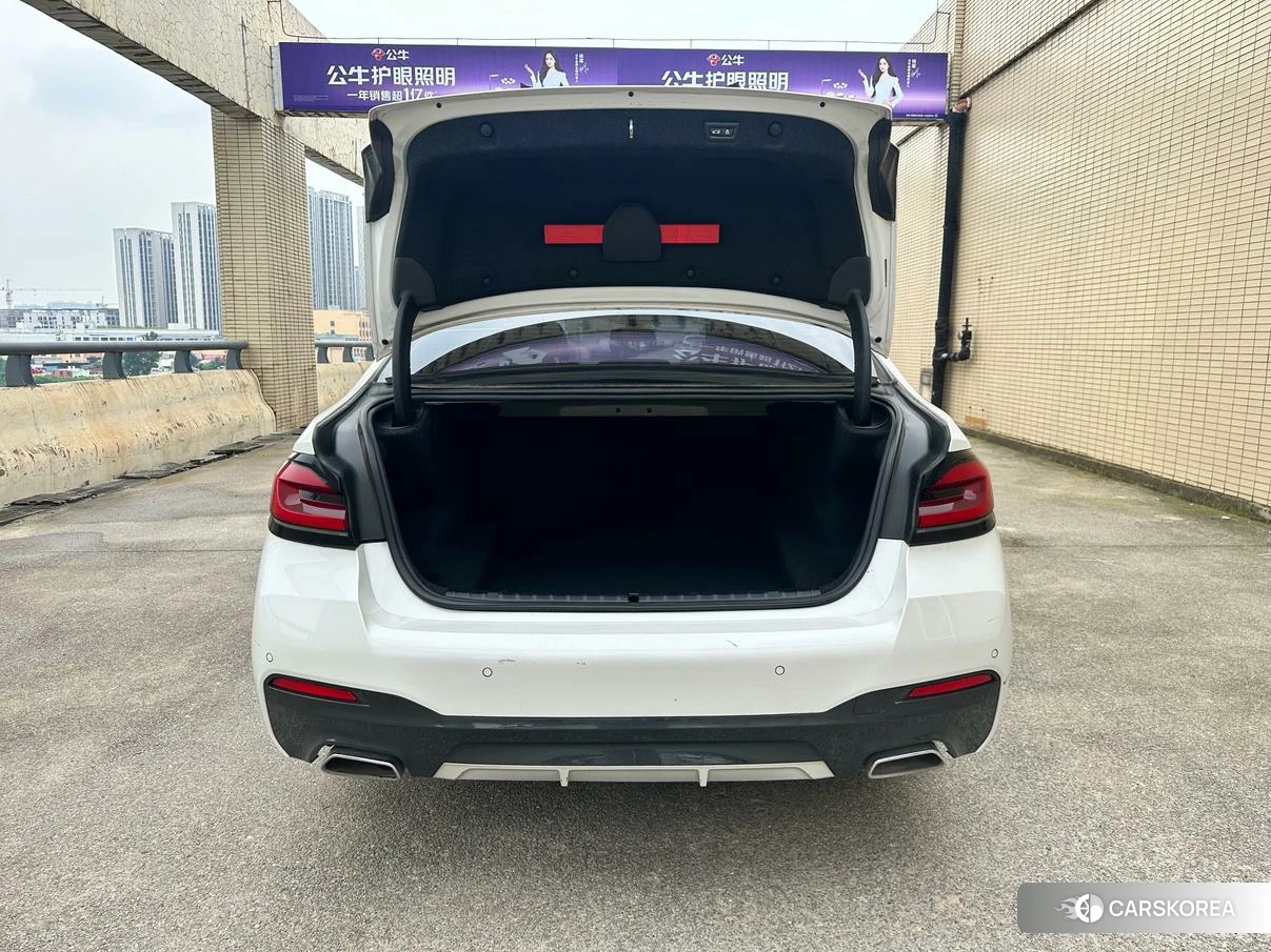 BMW 5 series id 4455709 из Китая 10