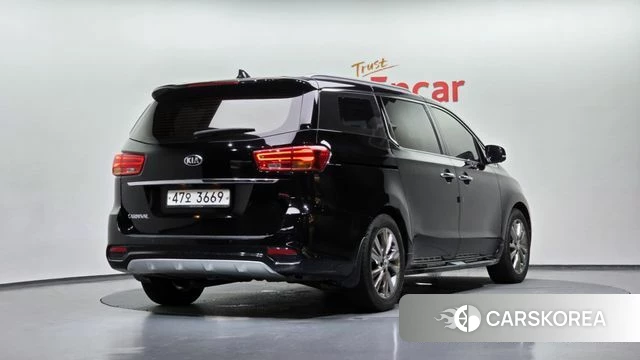 Kia The New Carnival id 4610579 из Кореи 12
