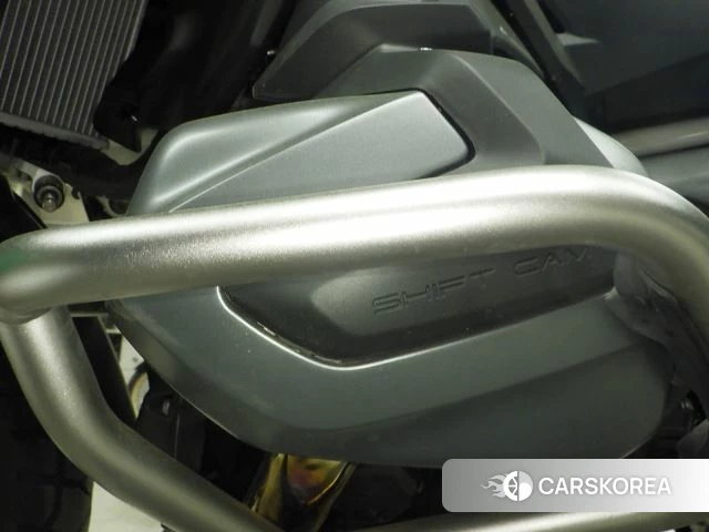 Engine photo
