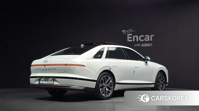 Hyundai Grandeur (GN7) id 3372120 из Кореи 12