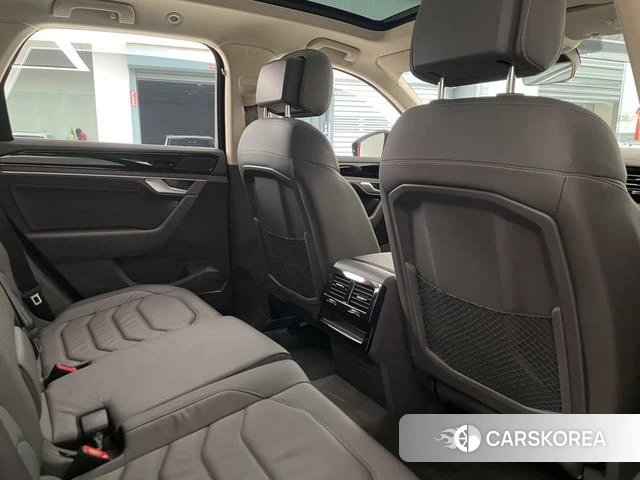 Volkswagen Touareg id 4359531 из Китая 10