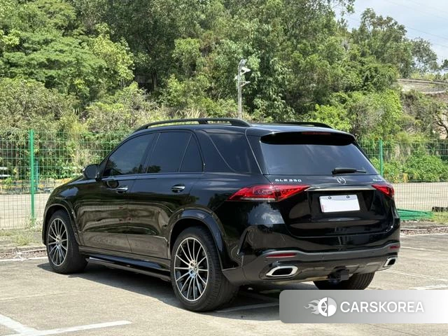 Mercedes-Benz GLE 2022 Черный из Китая, фото 4