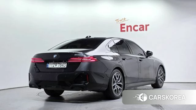 BMW 5 Series (G60) id 3891515 из Кореи 12