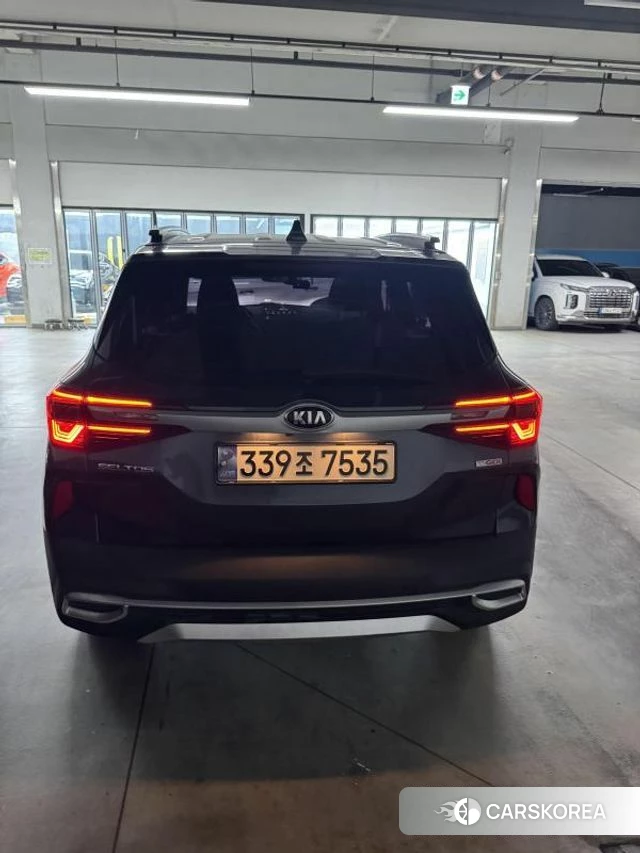Kia Seltos 2021 Серый из Кореи, фото 6