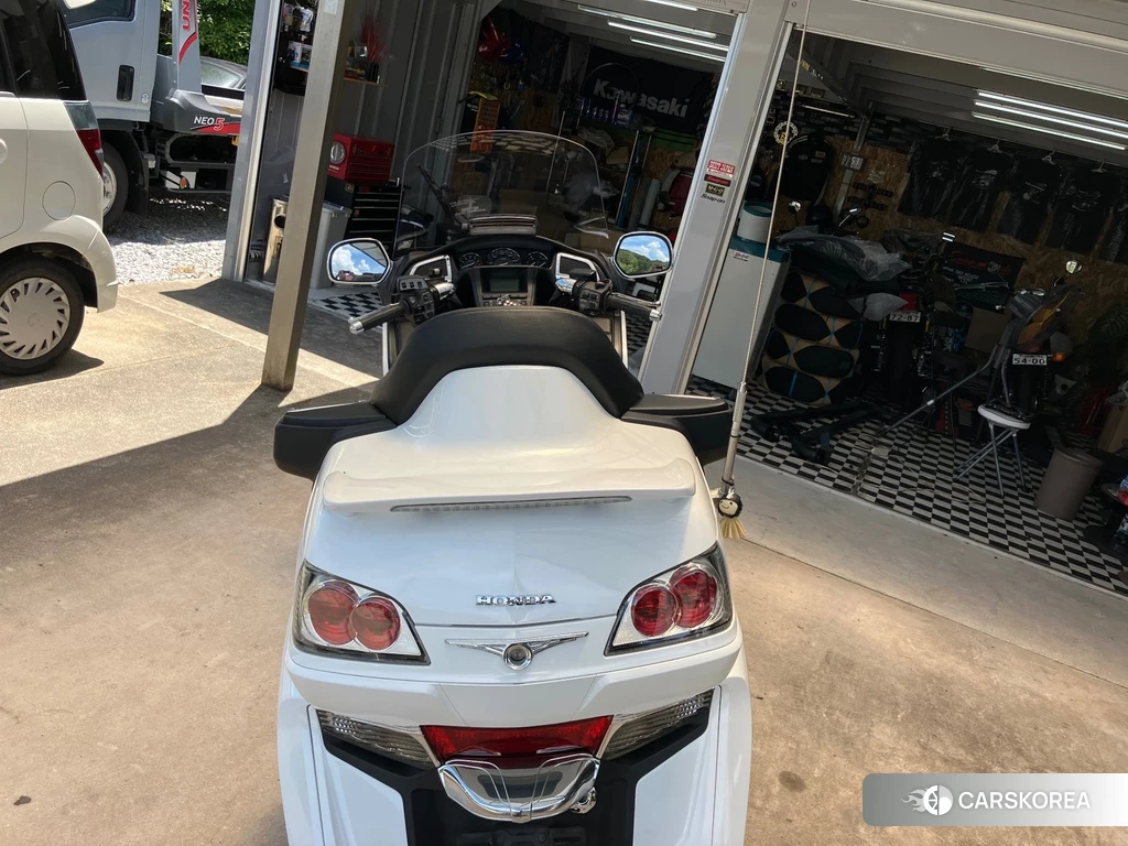 Проданный Honda GL1800 2017 из Японии, фото 2