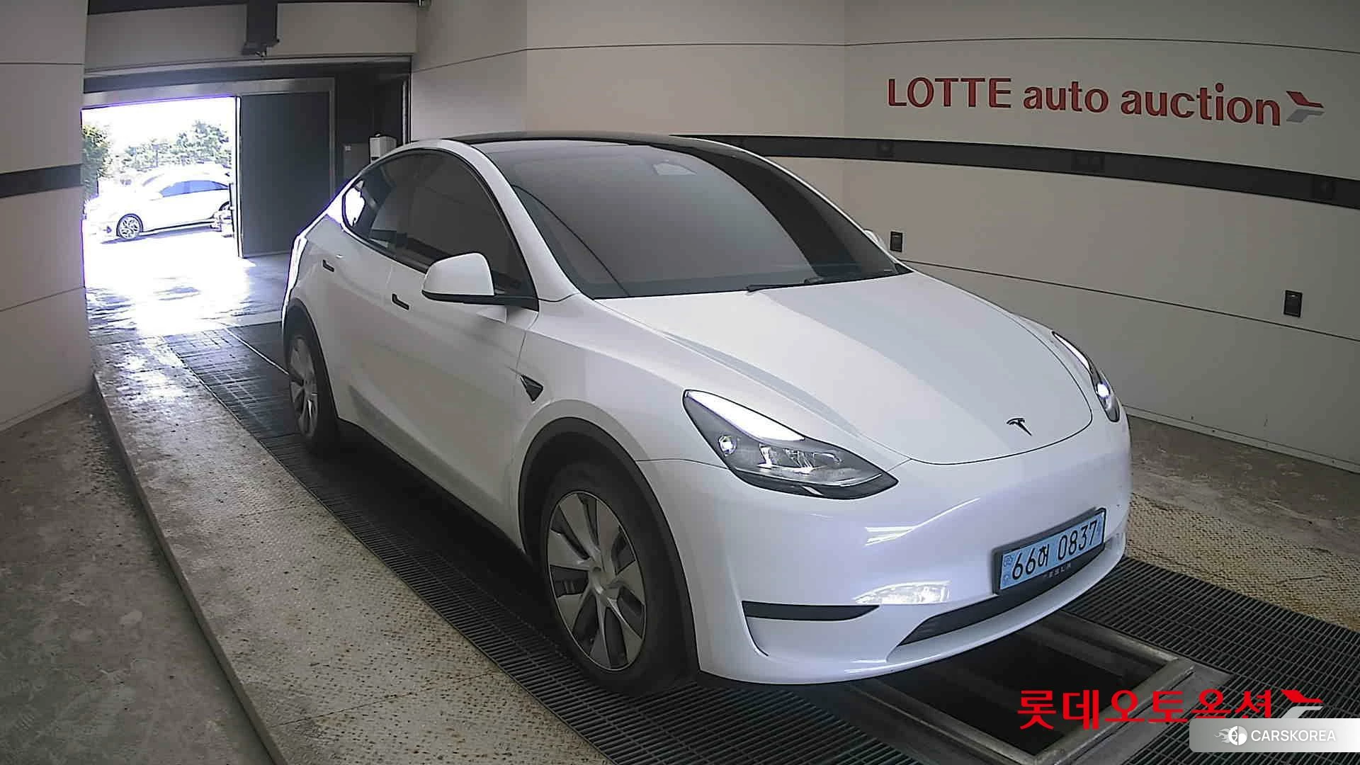 Tesla Model Y RWD id 4909363 из Кореи 12
