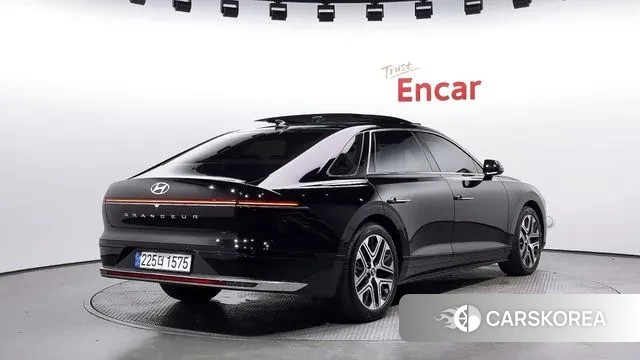 Hyundai Grandeur (GN7) id 3058100 из Кореи 12