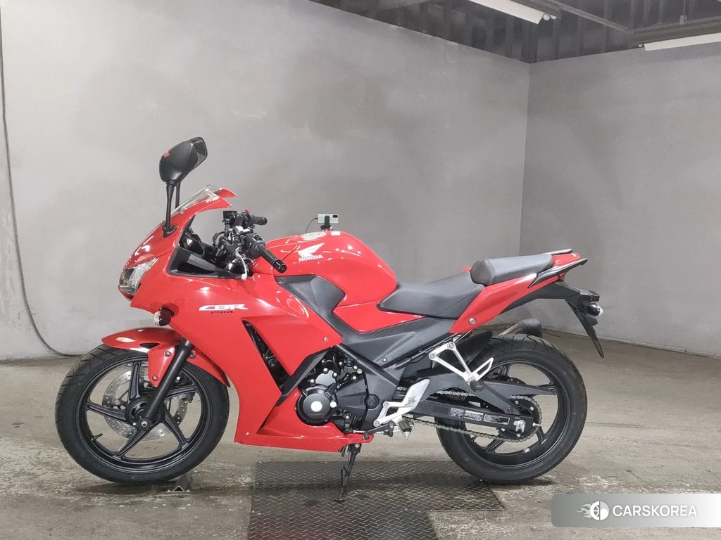 Проданный Honda CBR250R id 4176853 из Японии, фото 2