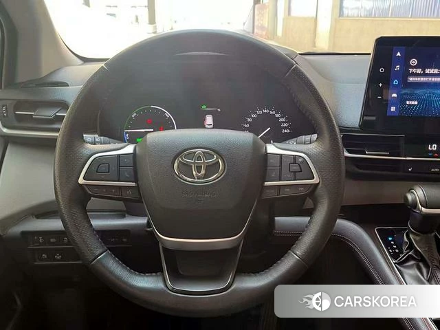 Toyota Grevia 2024 Черный из Китая, фото 6