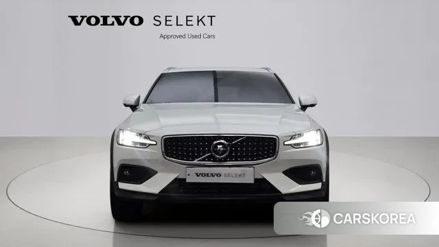 Volvo V60 Cross-Country 2nd Generation id 3419898 из Кореи 11