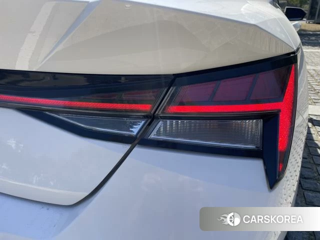 Hyundai Elantra id 4272947 из Китая 8