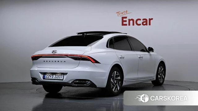 Hyundai The New Grandeur IG Hybrid id 4186692 из Кореи 12