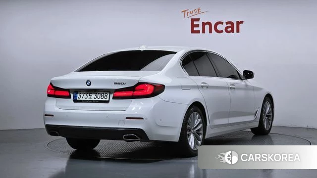 BMW 5 Series (G30) id 4501139 из Кореи 12