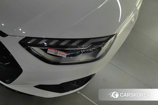 Audi A4L id 4336148 из Китая 9