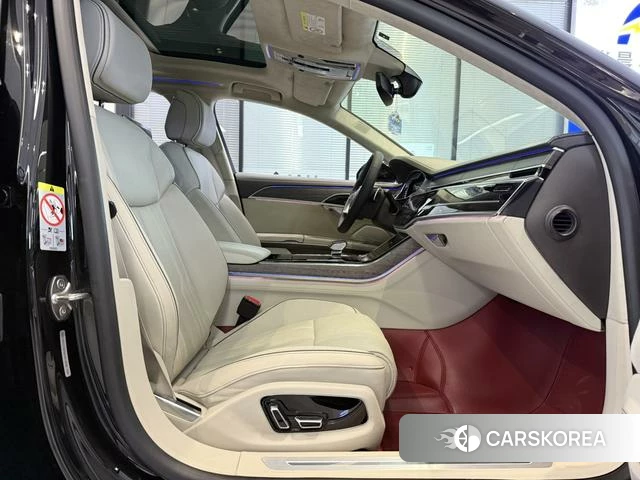 Audi A8 id 4273267 из Китая 11