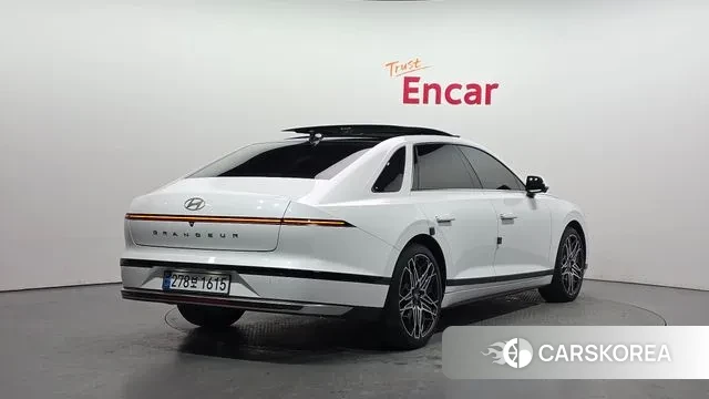 Hyundai Grandeur Hybrid (GN7) id 3555376 из Кореи 12