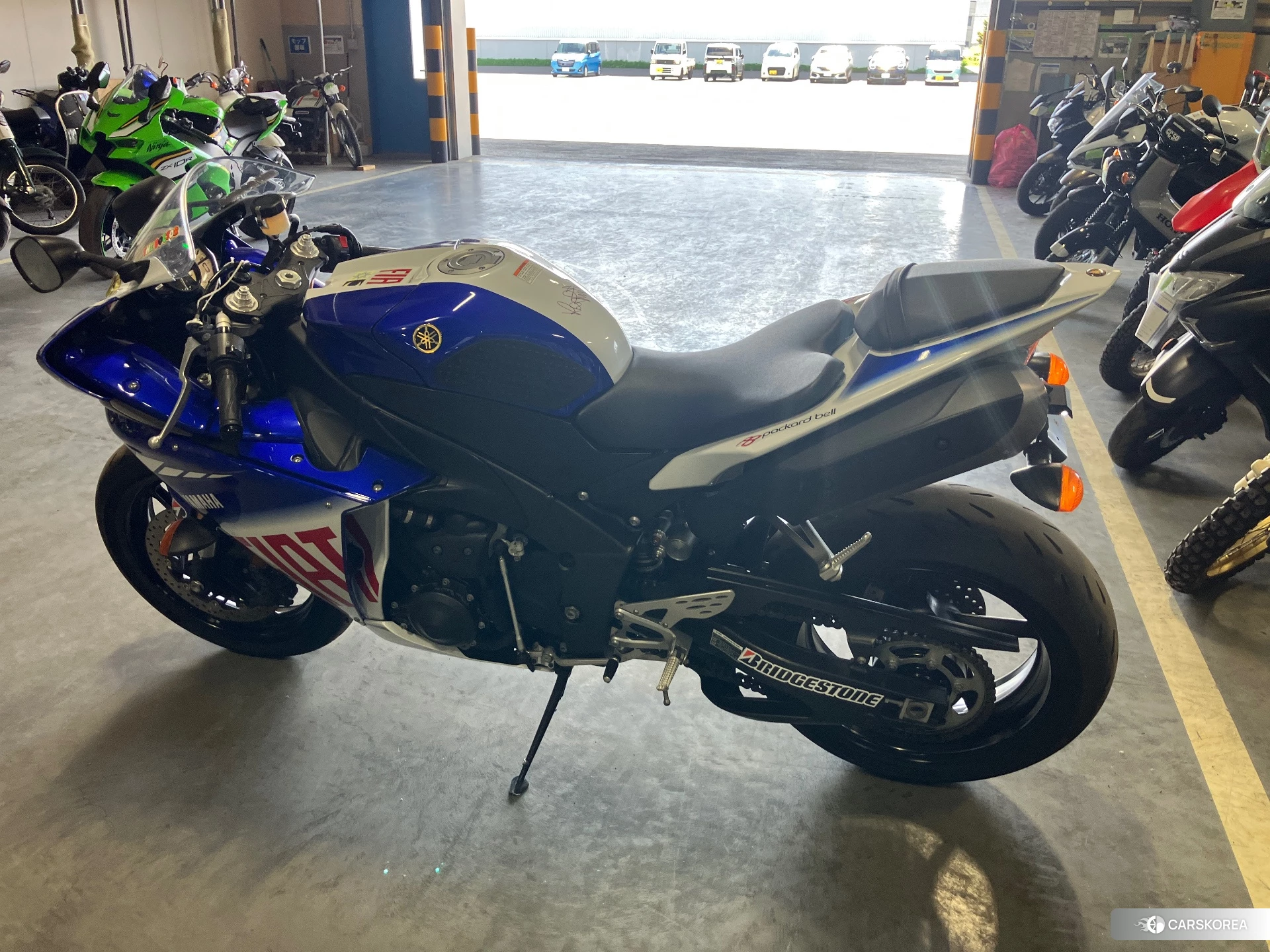 Yamaha YZF-R1 2011 из Японии, фото 2