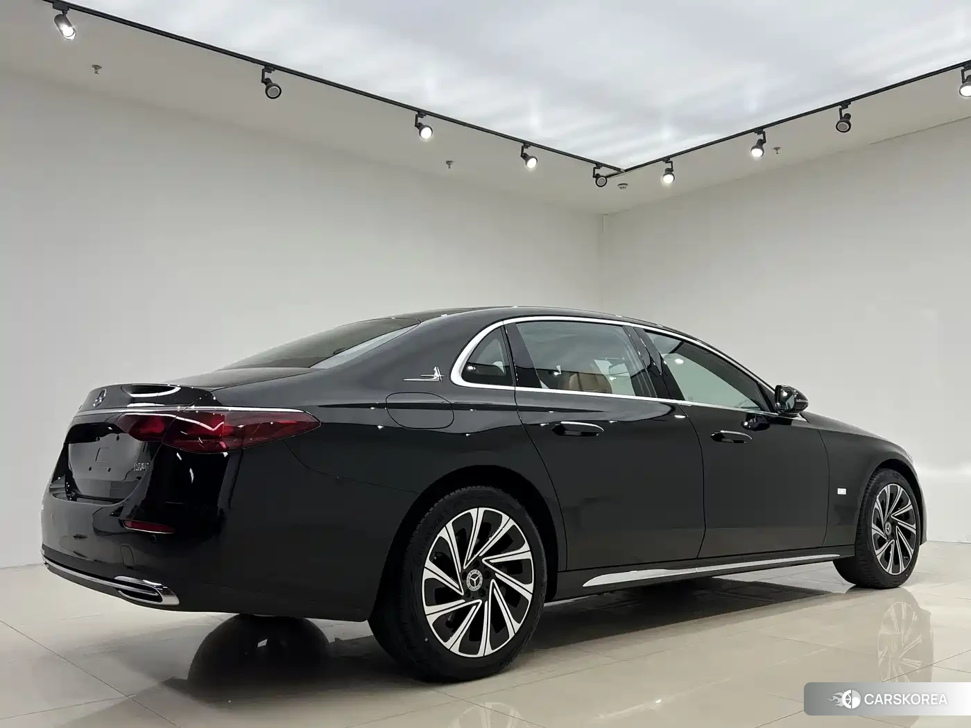 Mercedes-Benz E-Class id 4547421 из Китая 8