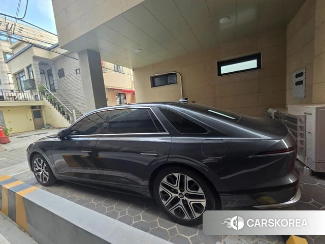 Hyundai Grandeur (GN7) 2023 Темно-зеленый из Кореи, фото 2
