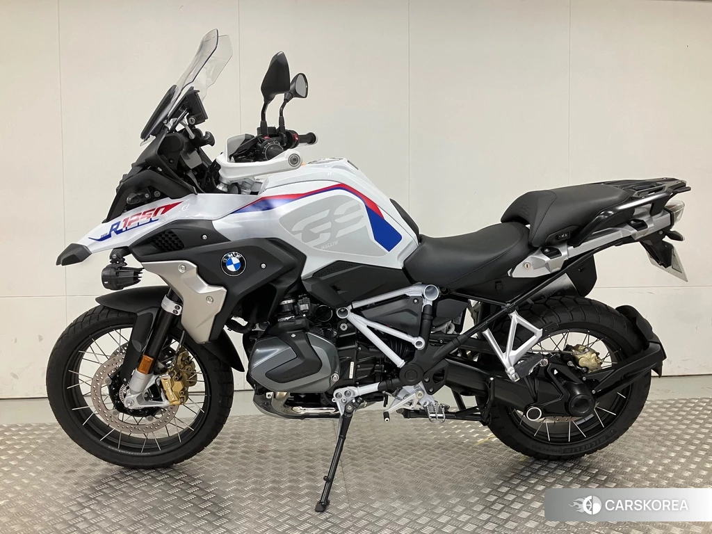 Проданный BMW R1250GS ADVENTURE 2022 из Японии