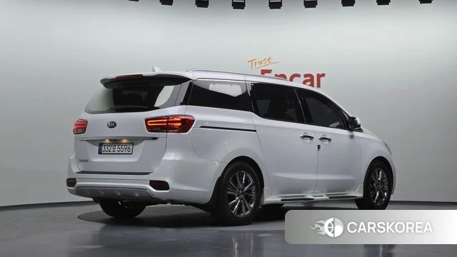 Kia The New Carnival id 3955442 из Кореи 12