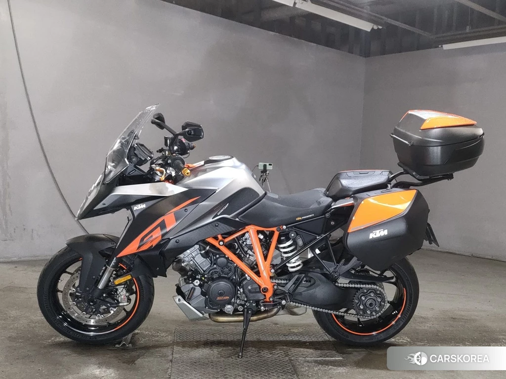 Проданный KTM 1290 SUPER DUKE GT 2016 из Японии