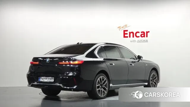 BMW 7 Series (G70) id 3770210 из Кореи 12