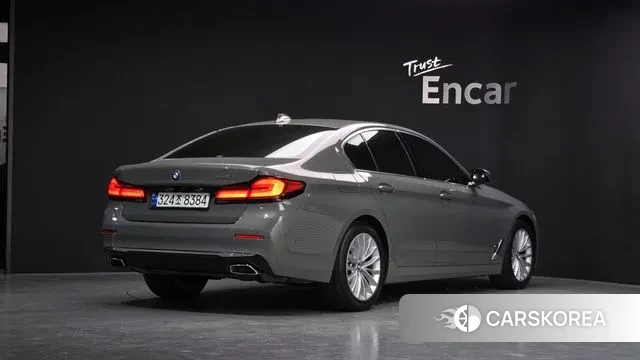 BMW 5 Series (G30) id 3412317 из Кореи 12