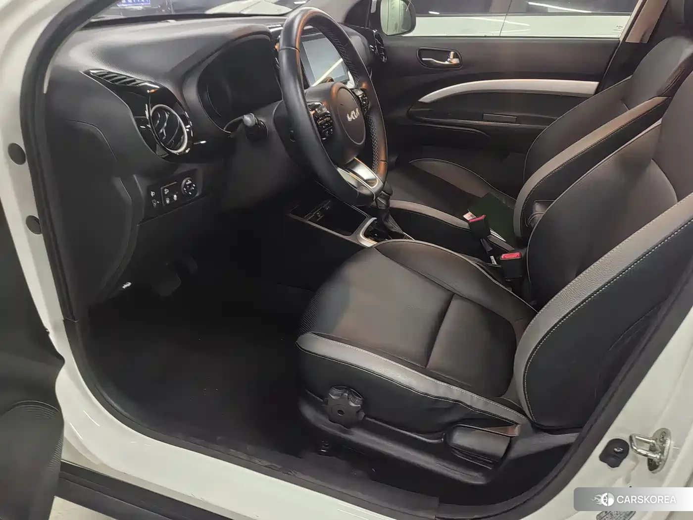 Kia KX1 2023 Белый из Китая, фото 6
