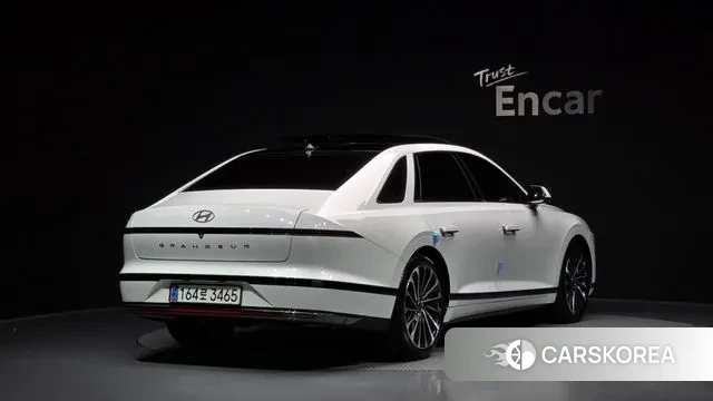 Hyundai Grandeur (GN7) id 3036773 из Кореи 12