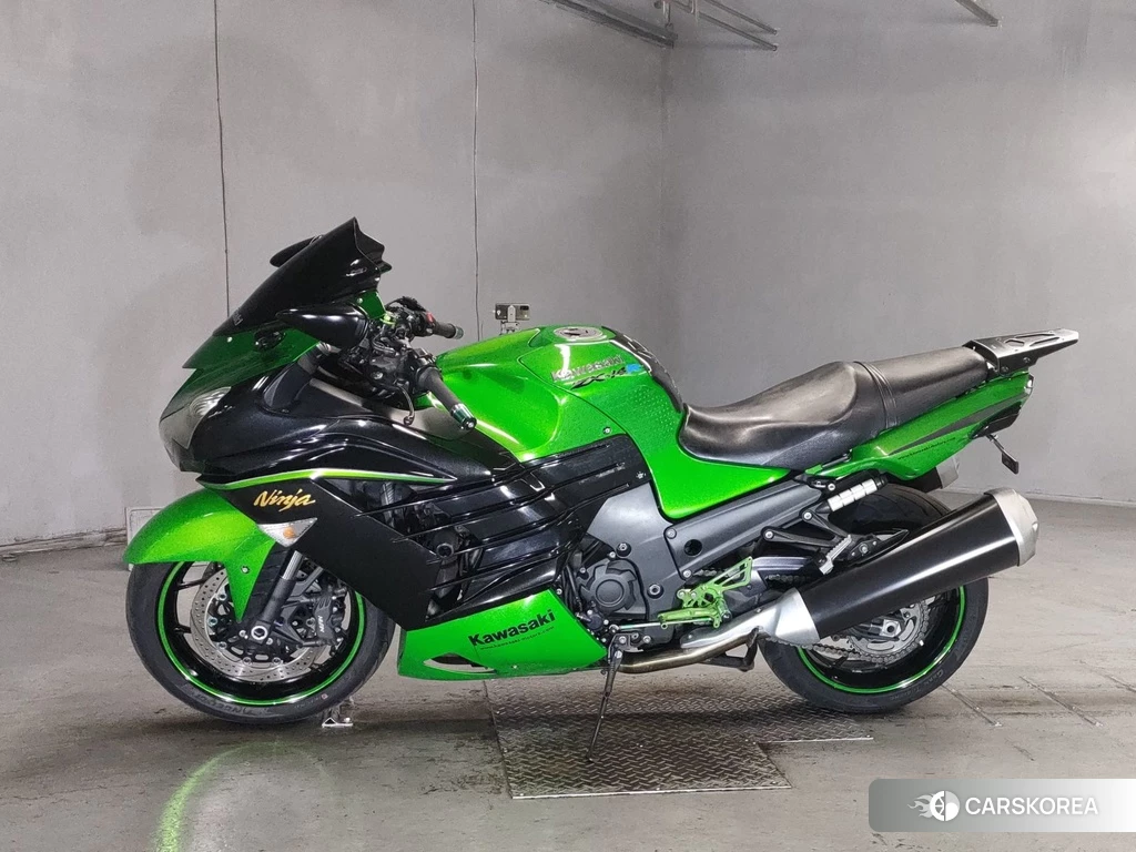 Проданный Kawasaki ZX-14R NINJA 2012 из Японии, фото 2
