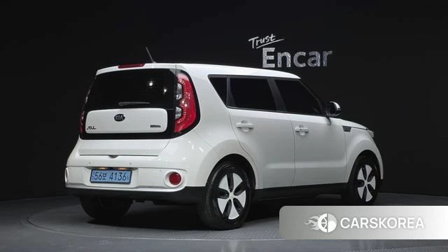 Kia Soul EV id 3886410 из Кореи 12