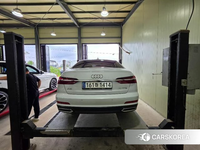 Audi A6 (C8) 2023 Белый из Кореи, фото 2