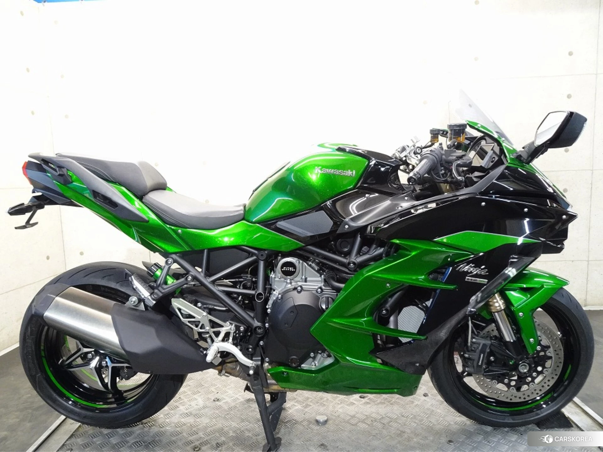 Kawasaki NINJA H2 SX SE id 3947843 из Японии 12