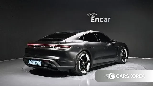 Porsche Taycan id 3262152 из Кореи 12