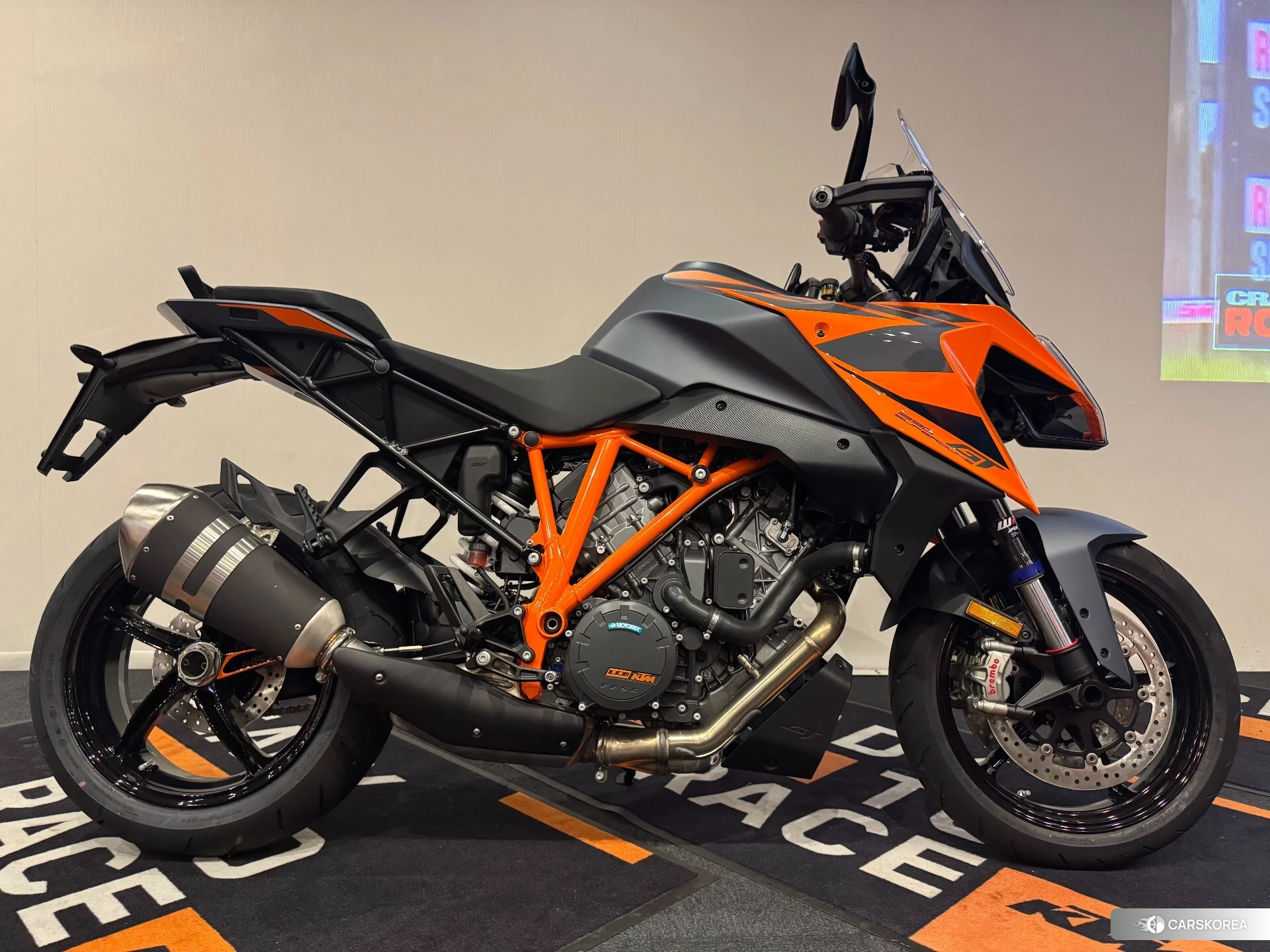 Проданный KTM 1290 SUPER DUKE GT 2023 из Японии, фото 3