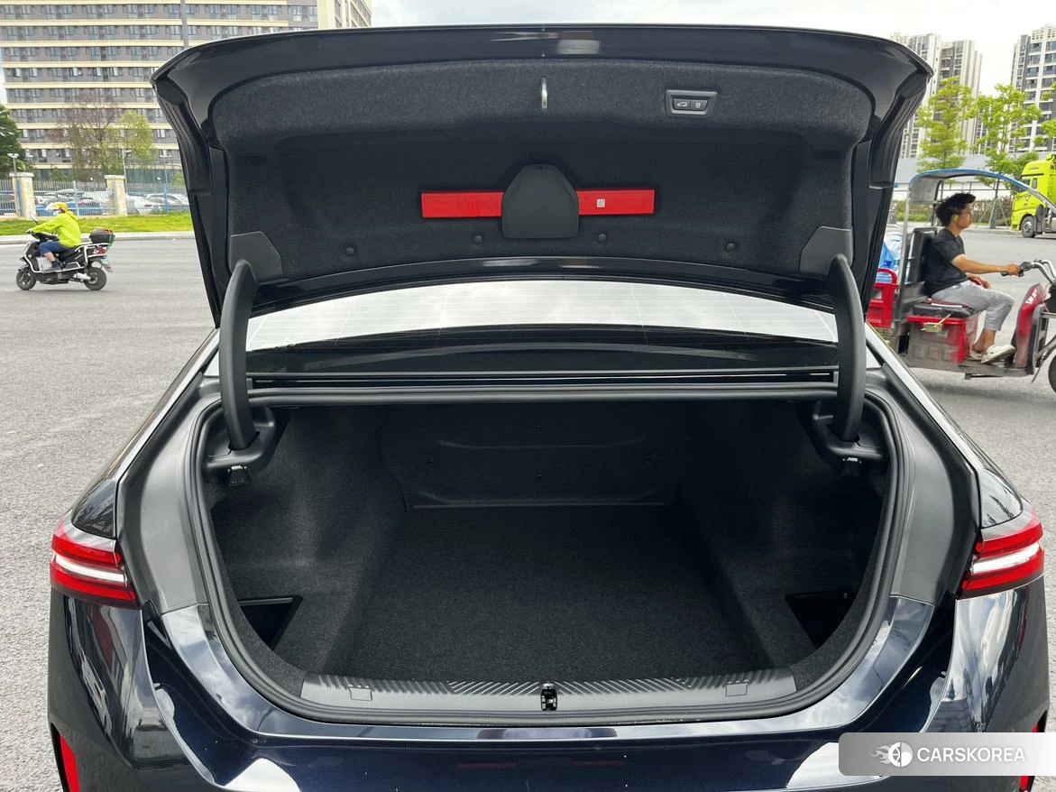 BMW 5 series id 4498876 из Китая 10