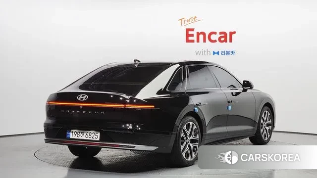 Hyundai Grandeur (GN7) id 3555071 из Кореи 12