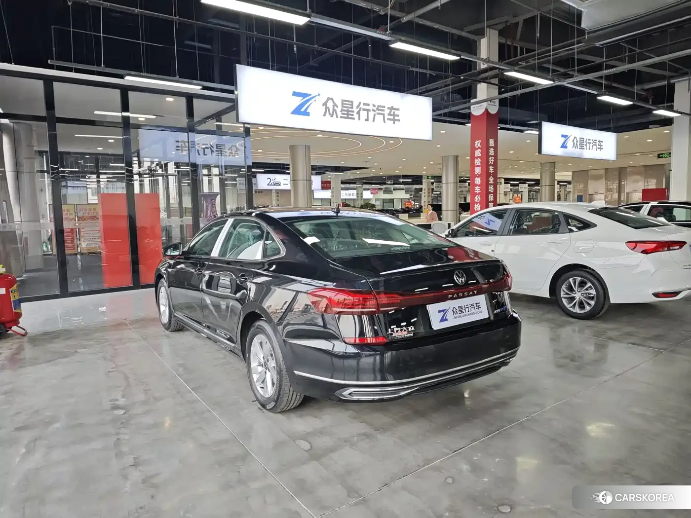 Volkswagen Passat plug-in hybrid 2025 Черный из Китая, фото 4