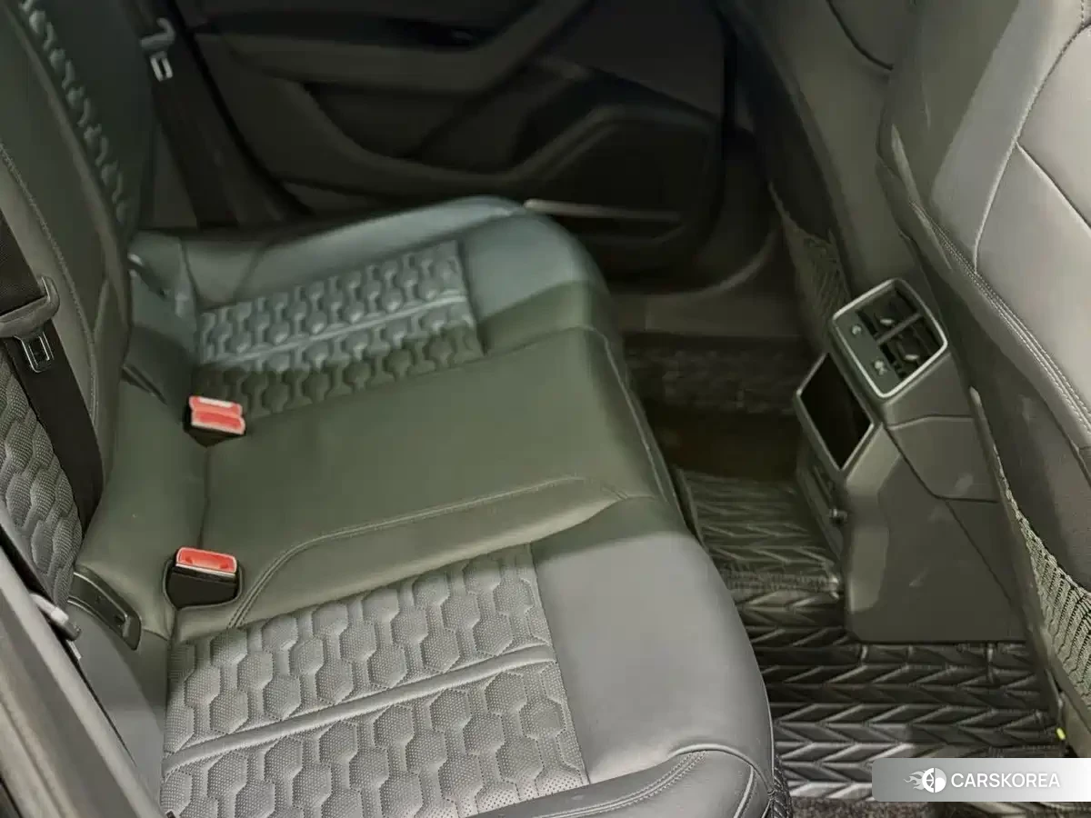 Audi RS 6 id 4686031 из Китая 12
