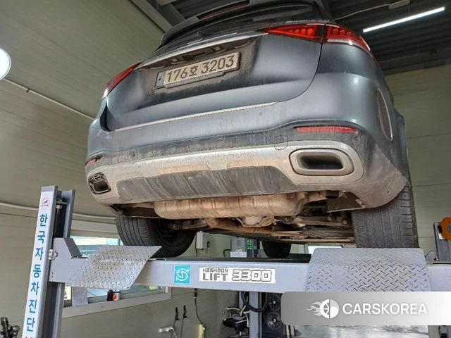 Mercedes-Benz GLE-Class W167 2023 Серебристо-серый из Кореи, фото 2