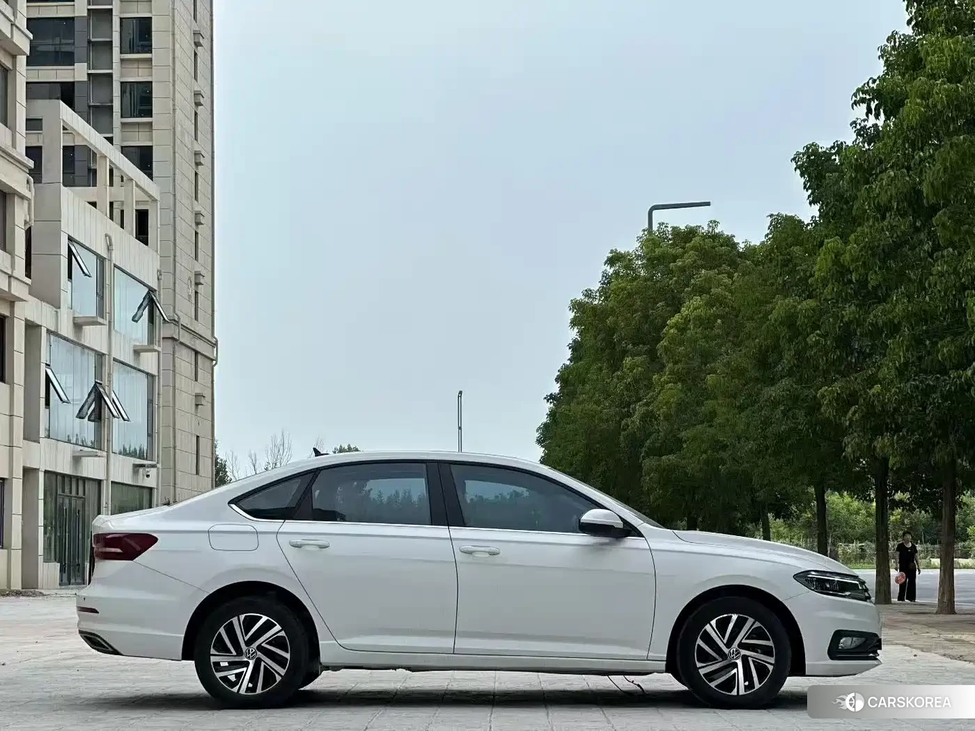 Volkswagen Lavida 2022 Белый из Китая, фото 2