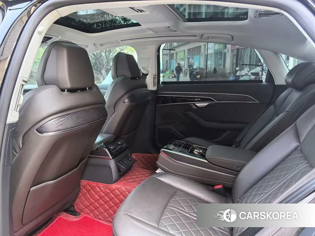 Audi A8 2021 Черный из Китая, фото 2