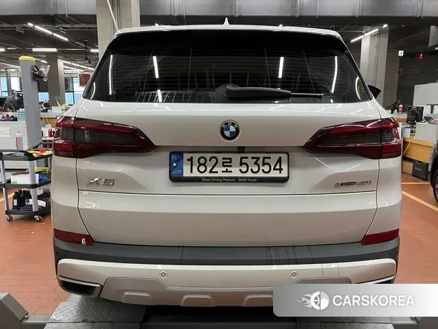 BMW X5 (G05) 2022 Белый из Кореи, фото 2