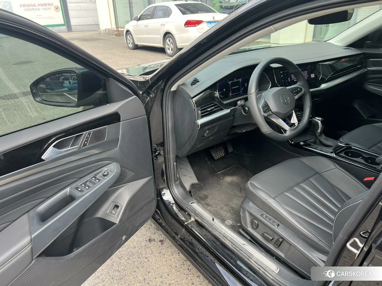 Volkswagen Passat id 4413339 из Китая 12