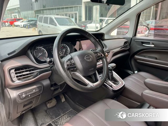 GAC Trumpchi Trumpchi M6 2019 Серебристо-серый из Китая, фото 2