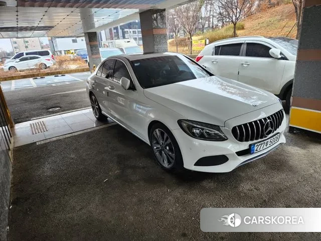 Mercedes-Benz C-Class W205 2018 Белый из Кореи, фото 3