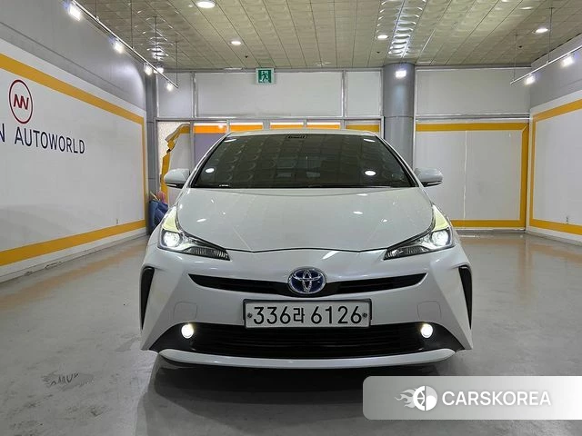 Toyota Prius 4th Generation id 4402997 из Кореи 11