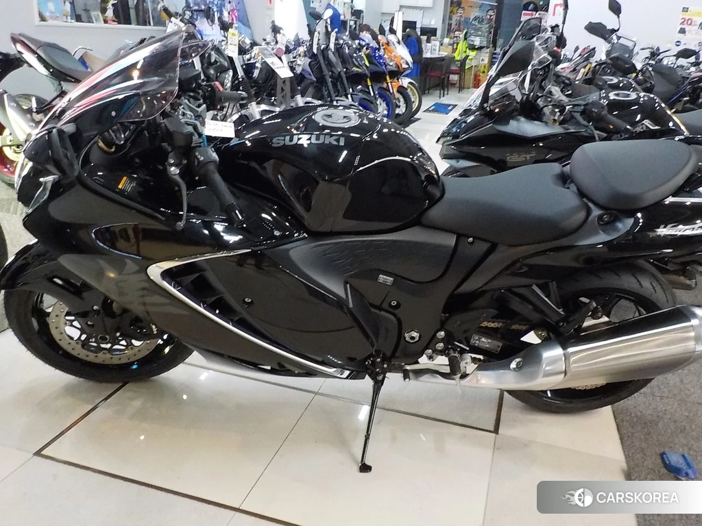 Проданный Suzuki GSX1300R HAYABUSA 2024 из Японии
