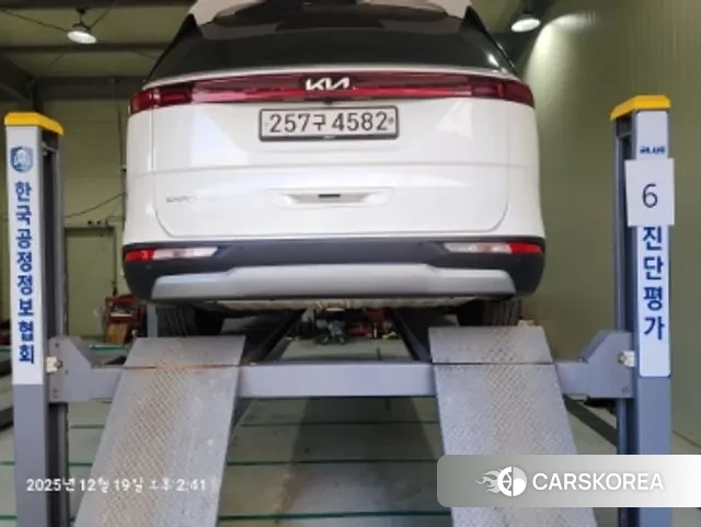 Kia Carnival 4th generation 2022 Белый из Кореи, фото 2